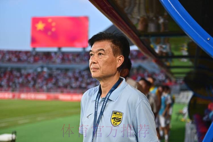 加强对足球工作的领导